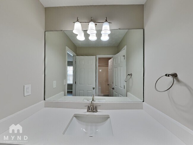 Building Photo - 3302 Summer Brooke Ln