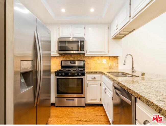 kitchen - 8675 Falmouth Ave
