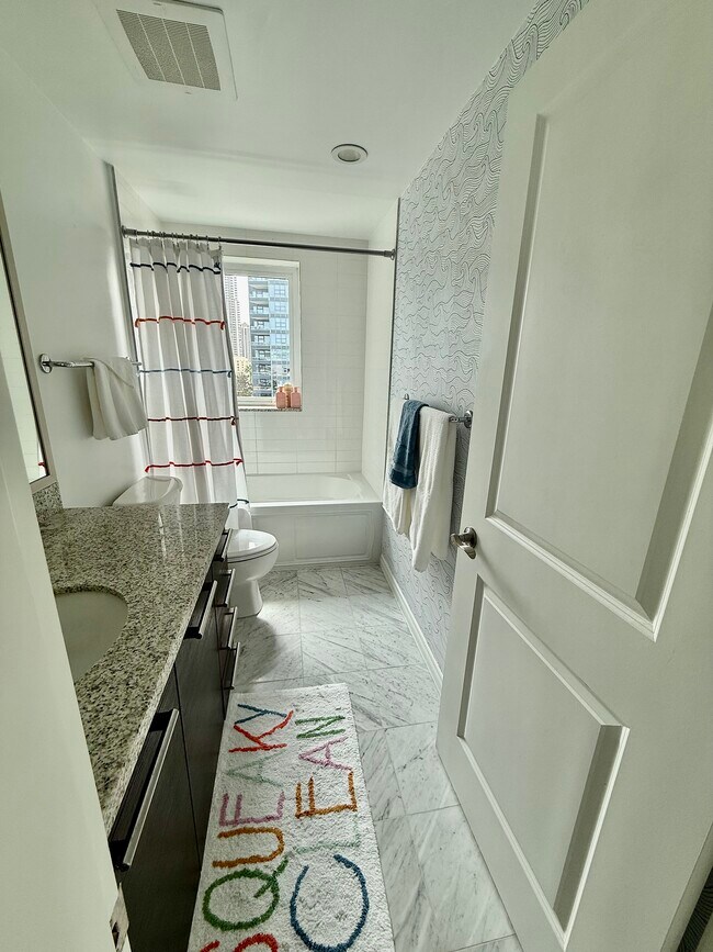 Building Photo - 1431 Pacific Hwy