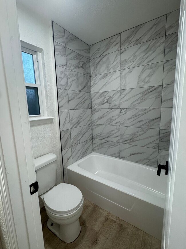 Building Photo - 1809 Prairie Knoll Ct