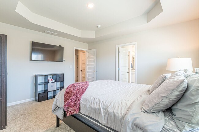 Building Photo - 2651 Lovejoy Crossing Dr