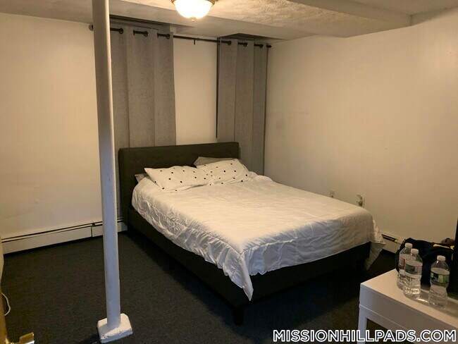 Building Photo - 61 S Huntington Ave