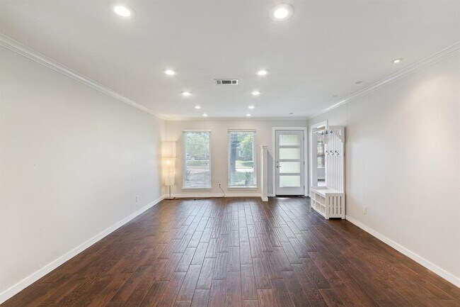 Building Photo - 2015 Ganyard Dr