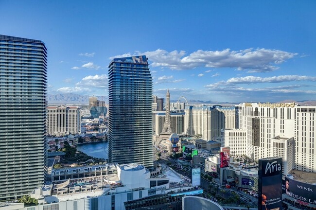 Building Photo - 3726 S Las Vegas Blvd