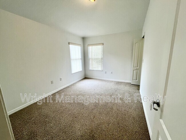 Building Photo - 15902 Cedar Elm Terrace