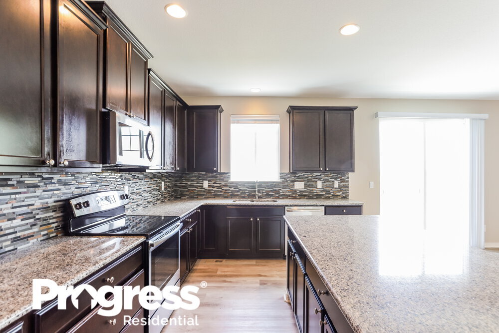 Building Photo - 15489 Coopers Hawk Way