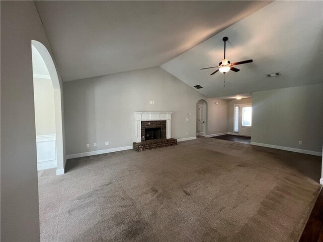Building Photo - 707 River Mist Cir