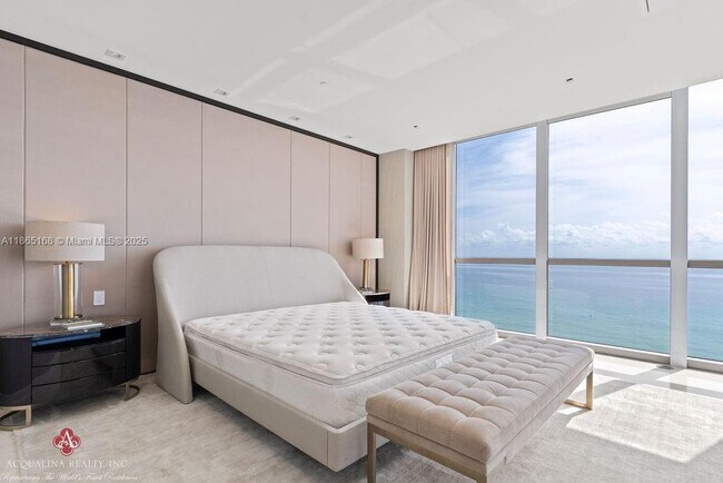 Building Photo - 17749 Collins Ave