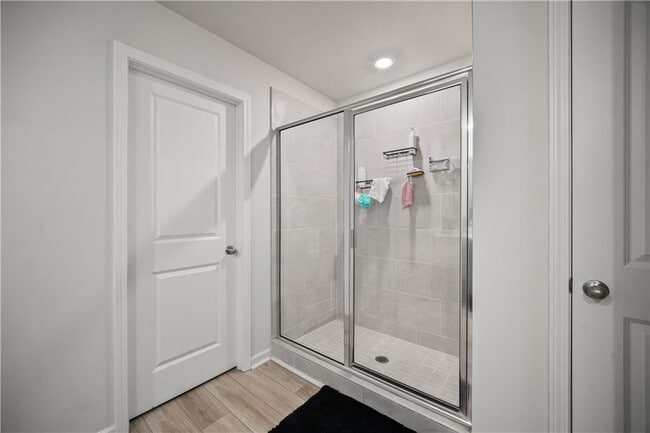 Building Photo - 107 Meander Dr