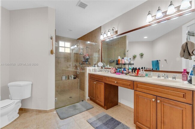 Building Photo - 8200 NW 128th Ln