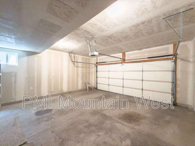 Building Photo - 2119 Orchard Pines Loop E
