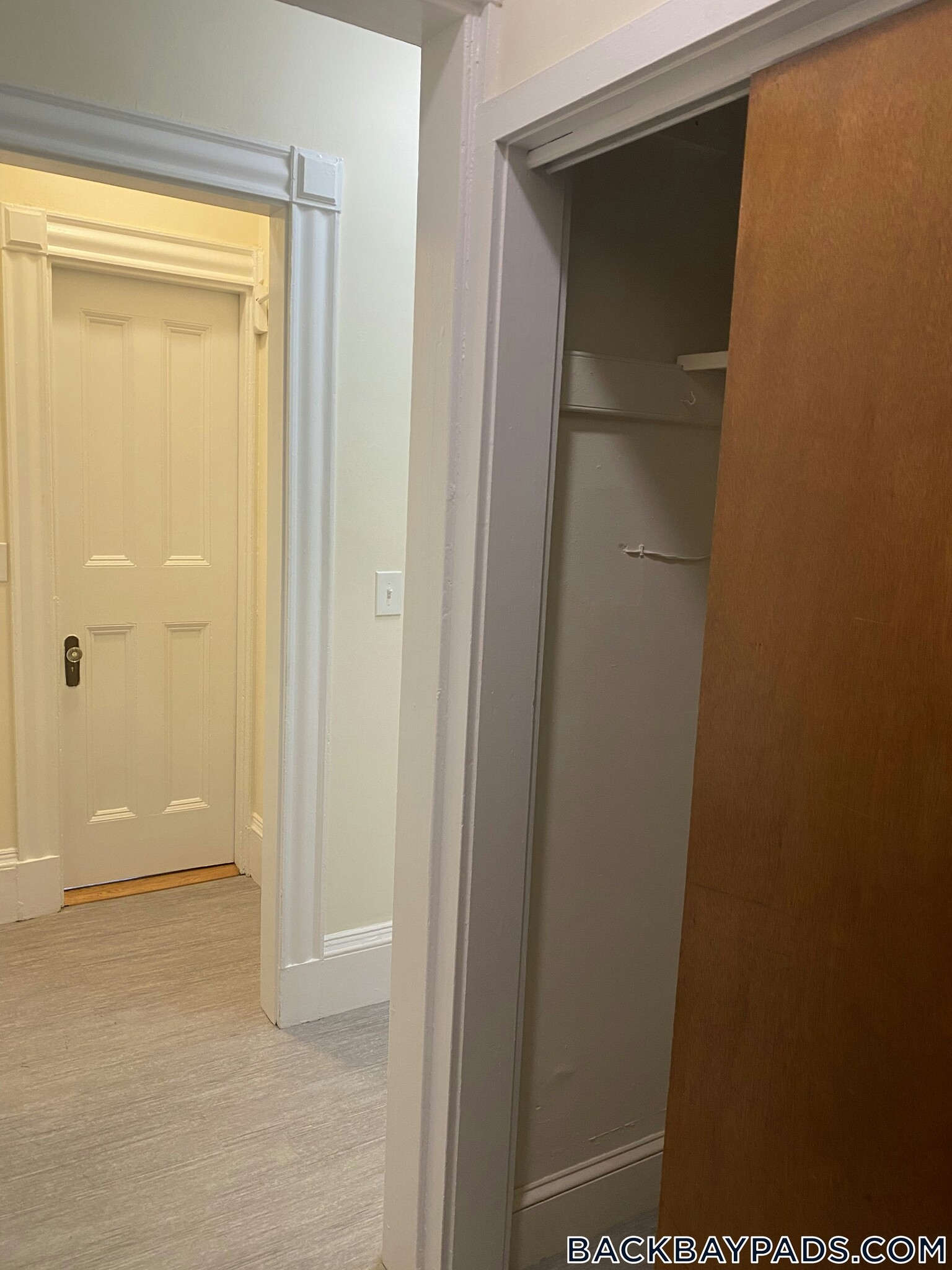 Building Photo - 504 Beacon St