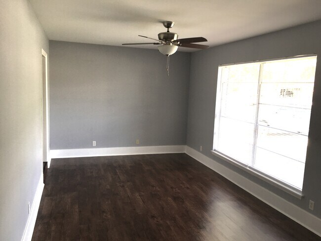 Building Photo - 4110 First View Dr