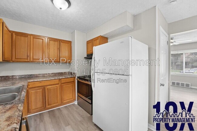 Building Photo - 561 S Everett Ave