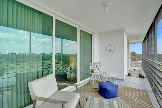 Building Photo - 805 Cypress Blvd