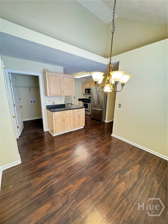 Building Photo - 121 Oak Pointe Trail