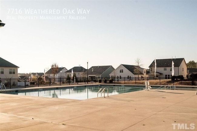 Building Photo - 7716 Weathered Oak Way