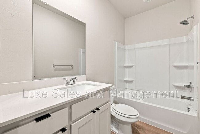 Building Photo - 8012 NW 110th Dr