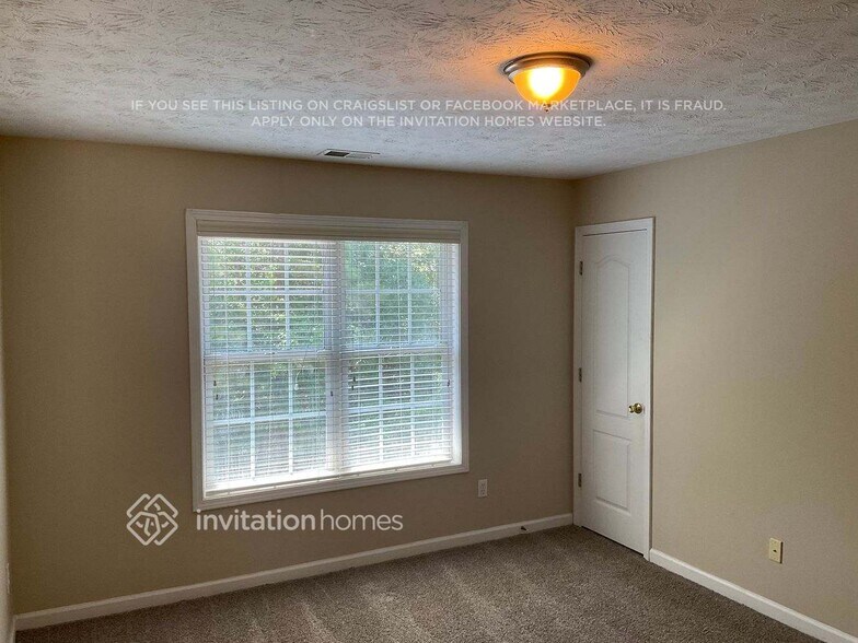 Building Photo - 655 Willowwind Dr