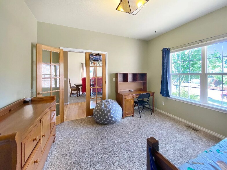 Building Photo - 12063 W 83rd Ln