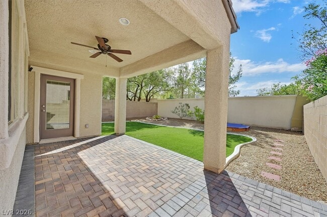 Building Photo - 719 Orchard Course Dr