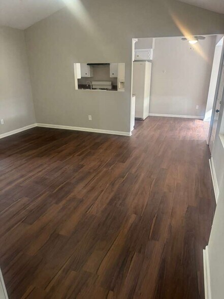 Building Photo - 3120 Royal St