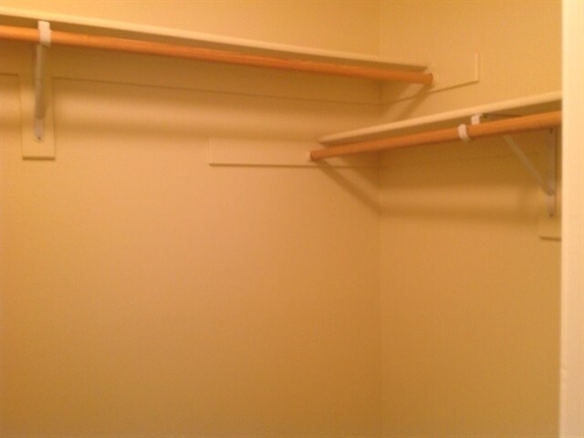 Building Photo - 8023 Vinemont Pl NW