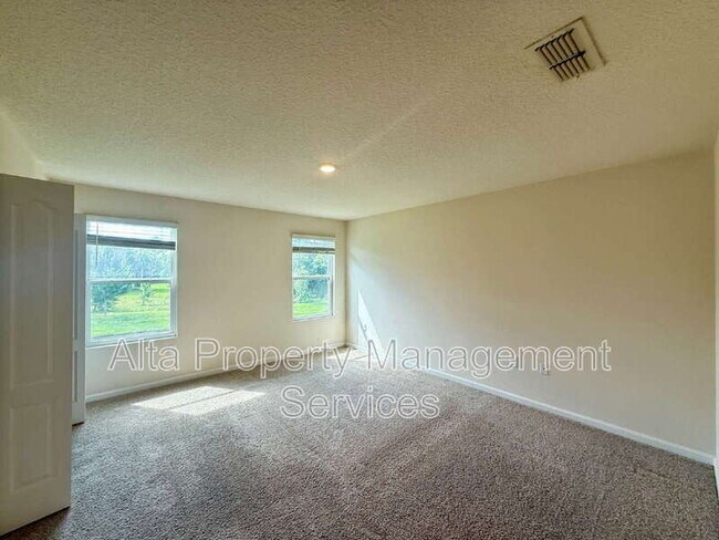 Building Photo - 7765 Legacy Trl