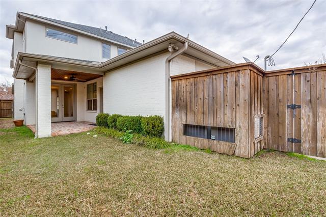 Building Photo - 6520 Del Norte Ln