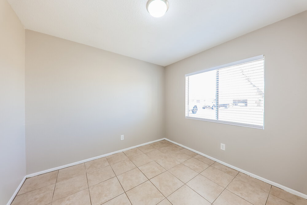 Building Photo - 9632 W El Caminito Dr