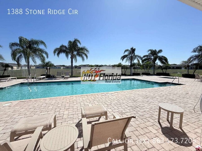 Building Photo - 1388 Stone Ridge Cir