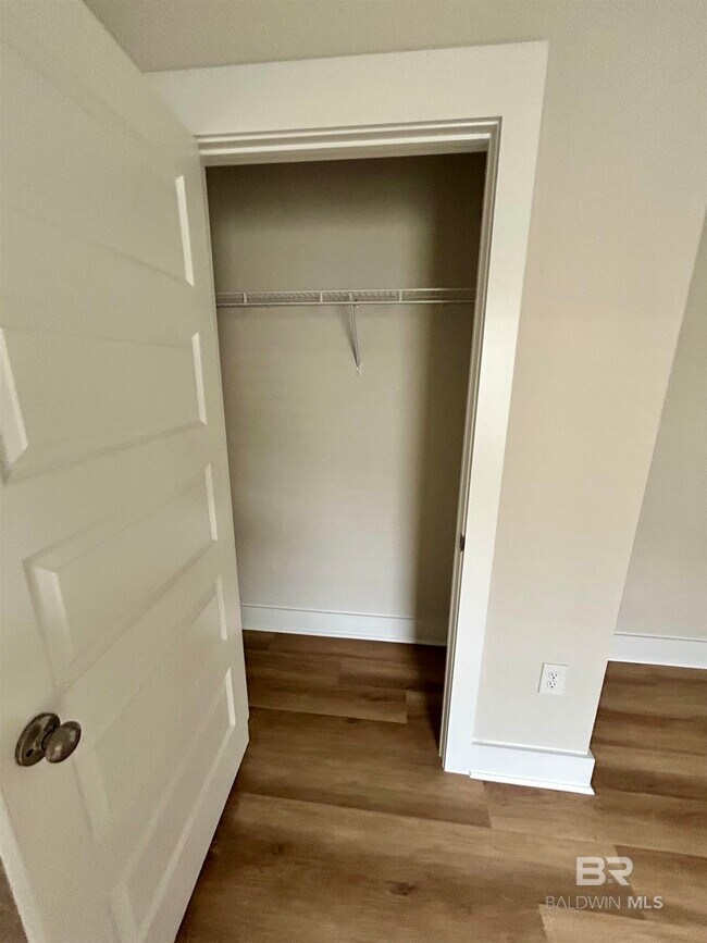 Building Photo - 8708 Sea Star Cir