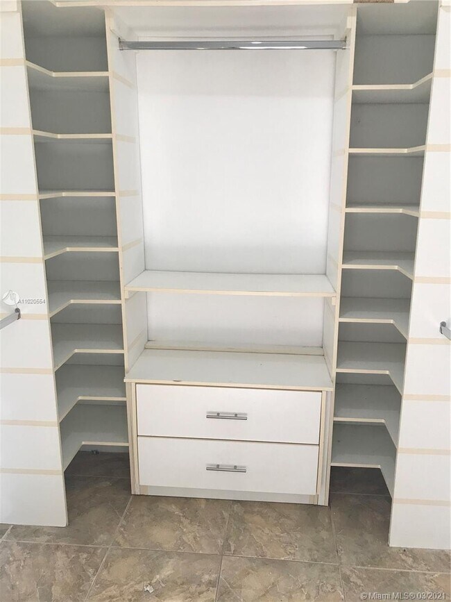 Building Photo - 10564 NW 8th Ln