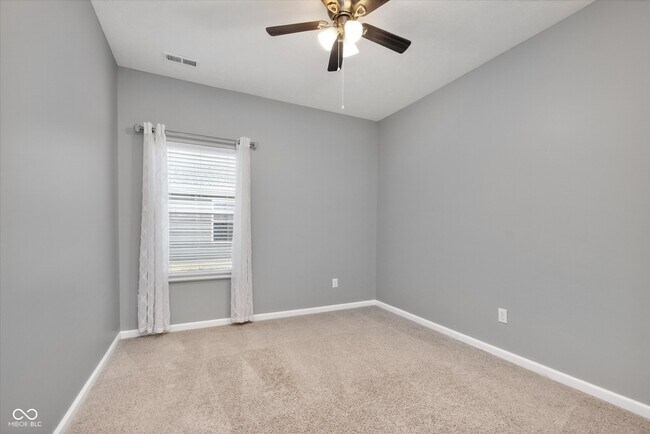 Building Photo - 6607 Laurelwood Dr