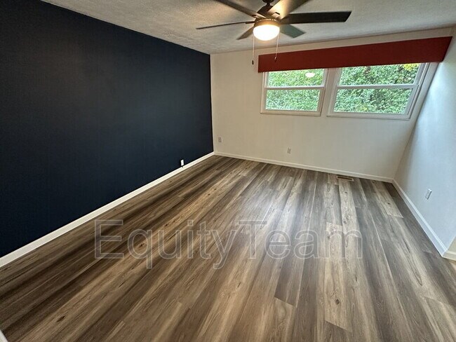 Building Photo - 2877 Mossy Brink Ct