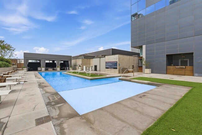 Building Photo - 210 Lavaca St