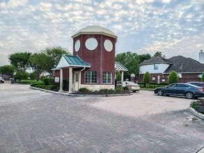 Building Photo - 419 Thorpe Springs Dr