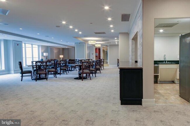 Party Room - 5 Park Pl