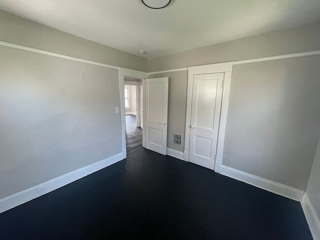 Building Photo - SECTION 8 AND EDEN ACCEPTED!! Stunning 4-Bedroom Home Available Now!