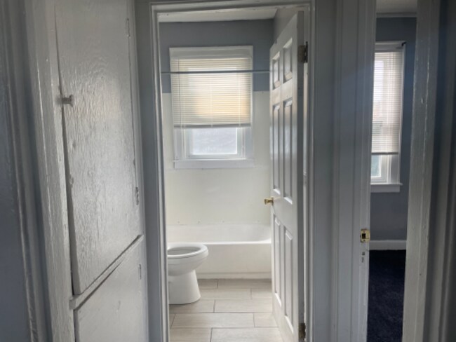 Building Photo - 8241 Ironwood St