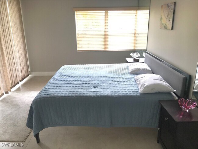 Building Photo - 1085 Forest Lakes Dr