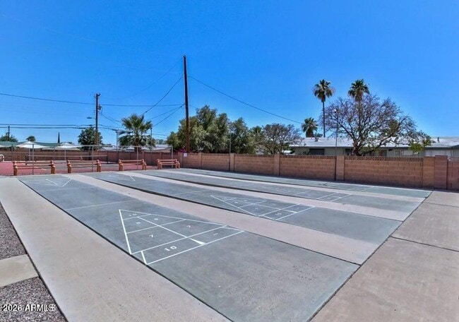Building Photo - 264 N 54th St