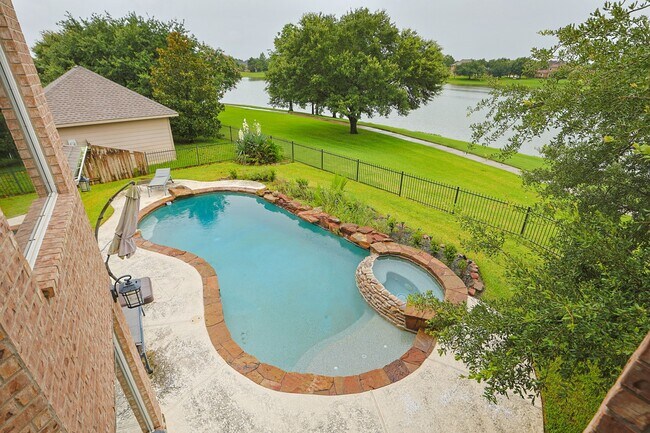 Building Photo - 21719 China Green Dr
