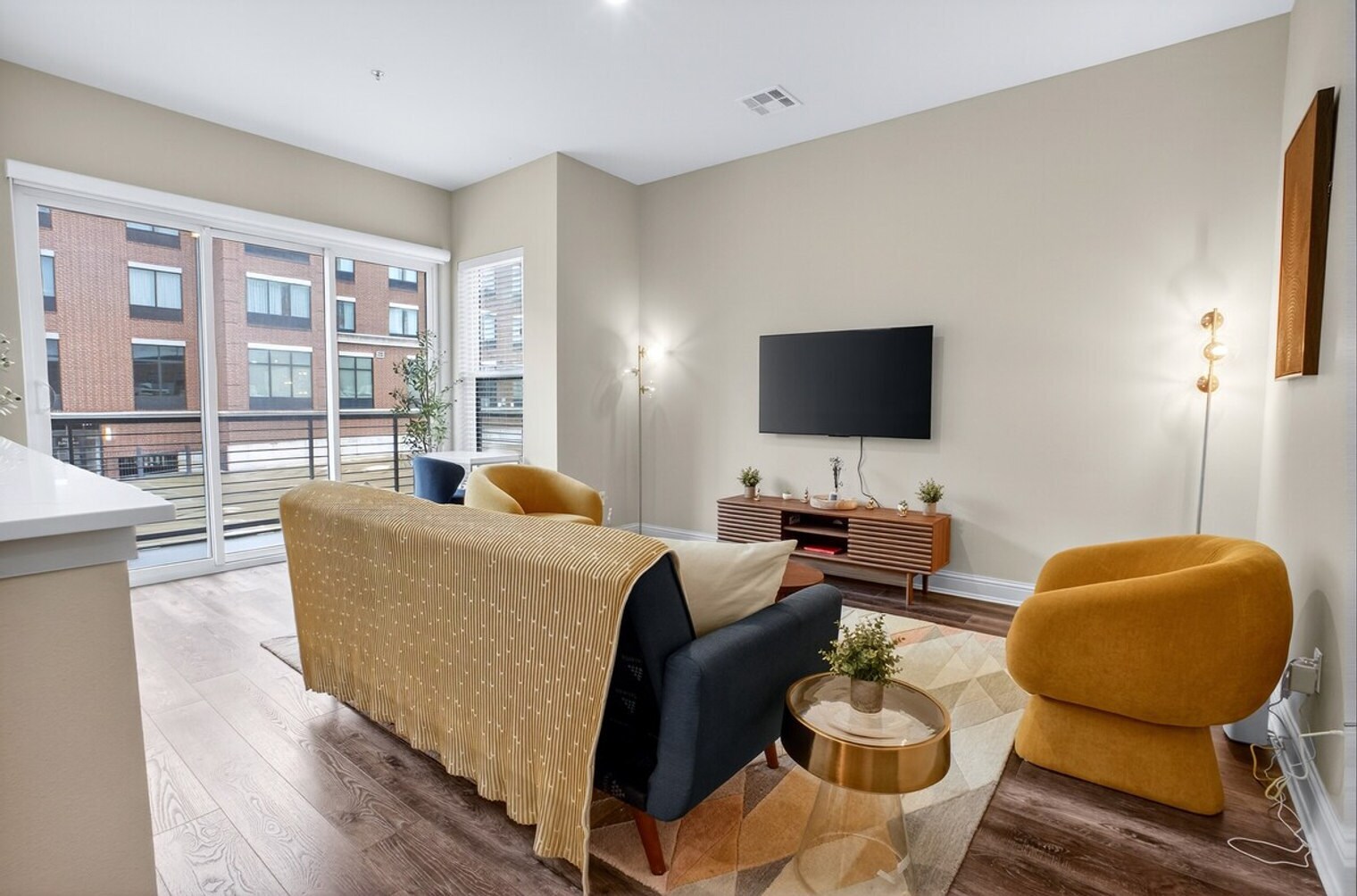 Building Photo - 110 N Boston Ave