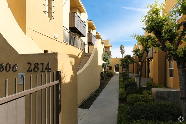Building Photo - Tolton Court