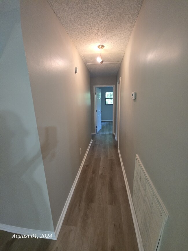 Building Photo - 13362 Mock St