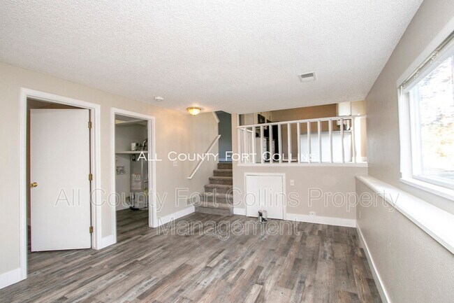 Building Photo - 774 S Edinburgh Dr