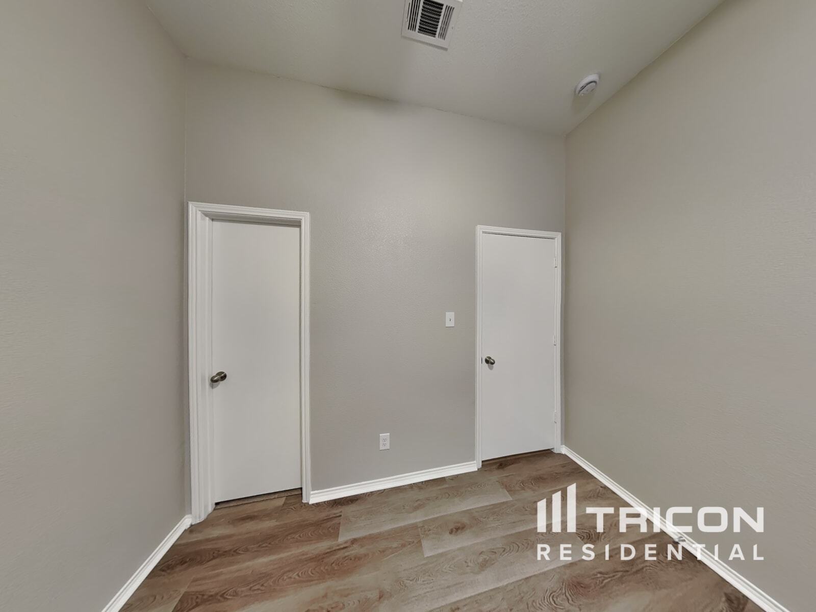 Building Photo - 5401 Creek Hill Ln