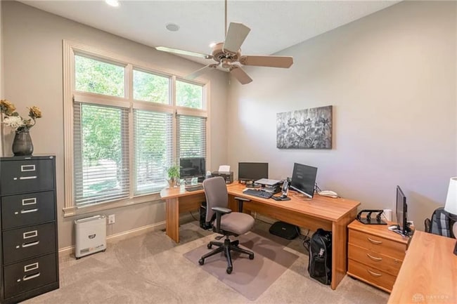 Building Photo - Immaculate Home in a Golf Course Community