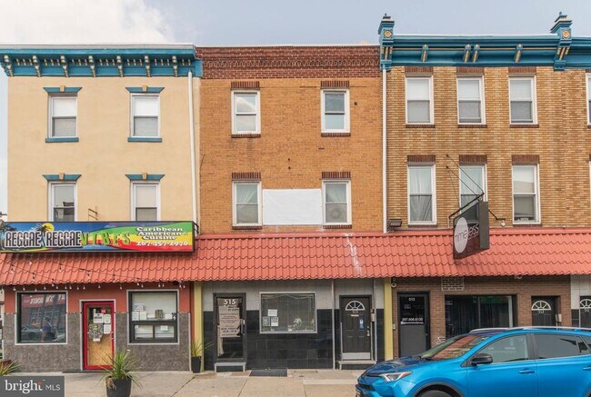 Building Photo - 515 W Girard Ave